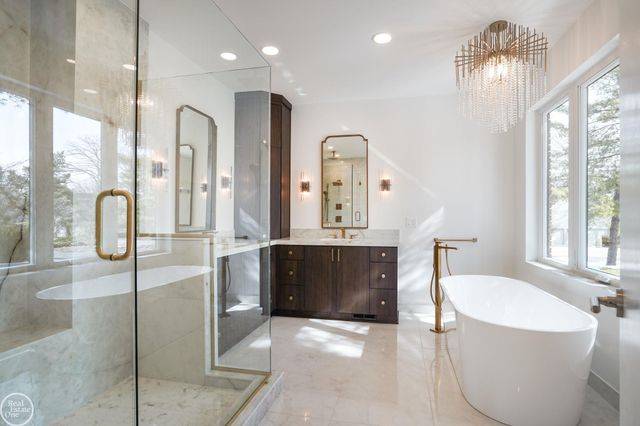 4585 Kiftsgate Bend, Bloomfield Twp, MI 48302