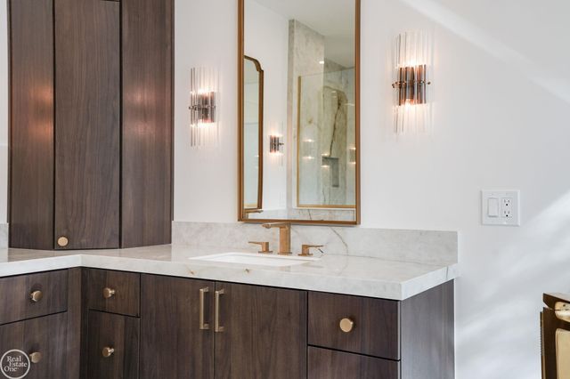 4585 Kiftsgate Bend, Bloomfield Twp, MI 48302