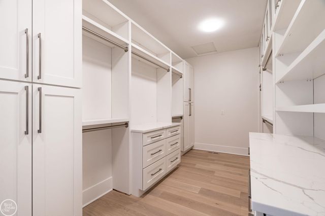 4585 Kiftsgate Bend, Bloomfield Twp, MI 48302