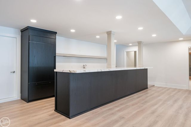 4585 Kiftsgate Bend, Bloomfield Twp, MI 48302