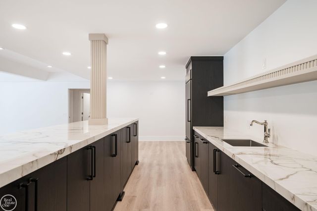 4585 Kiftsgate Bend, Bloomfield Twp, MI 48302