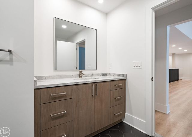 4585 Kiftsgate Bend, Bloomfield Twp, MI 48302