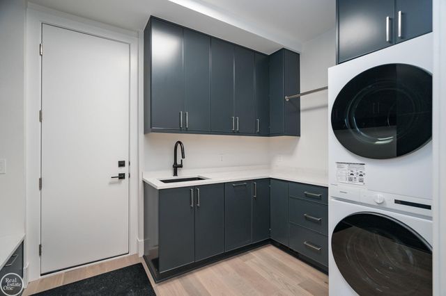 4585 Kiftsgate Bend, Bloomfield Twp, MI 48302