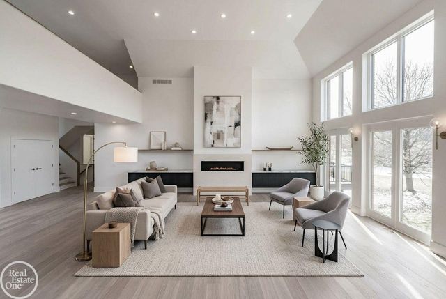 4585 Kiftsgate Bend, Bloomfield Twp, MI 48302