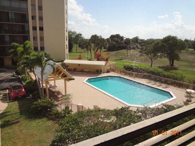 7200 Radice Court 302, Lauderhill, FL 33319