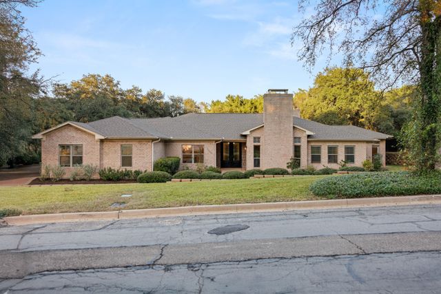3201 Edward Drive, Waco, TX 76708