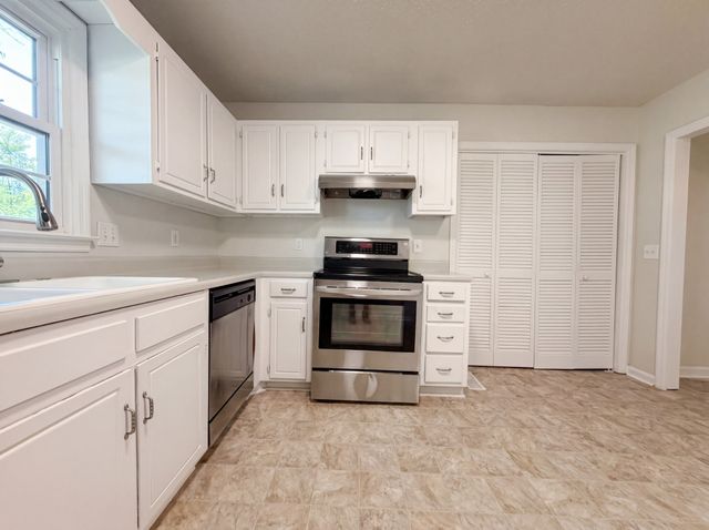 1531 Stone Hill Rd, Mount Juliet, TN 37122