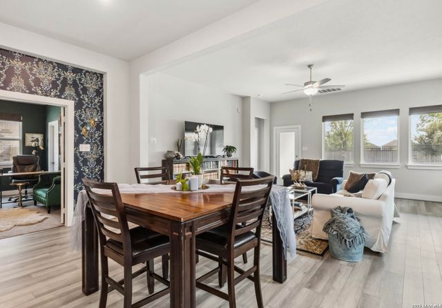 14907 PALMER CRK, San Antonio, TX 78217