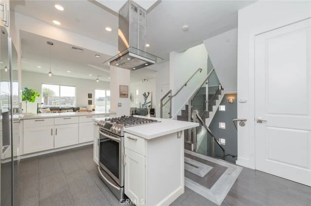 16785 Bayview Drive, Huntington Beach, CA 92649