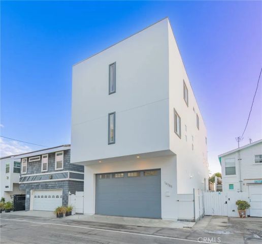 16785 Bayview Drive, Huntington Beach, CA 92649