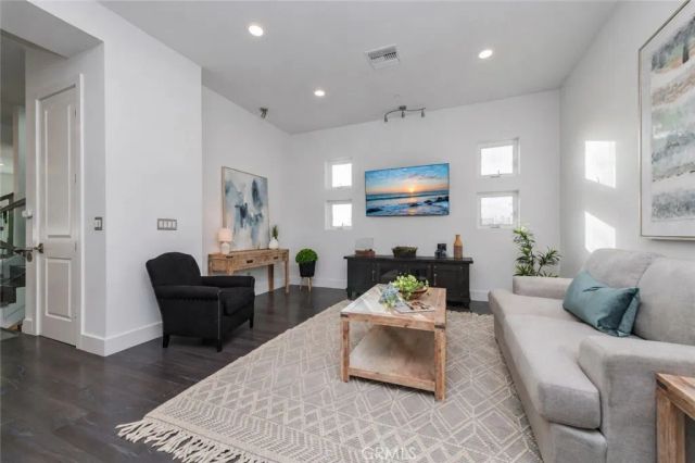 16785 Bayview Drive, Huntington Beach, CA 92649