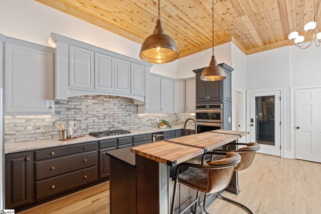 1400 Thornblade Boulevard Unit 28, Greer, SC 29650