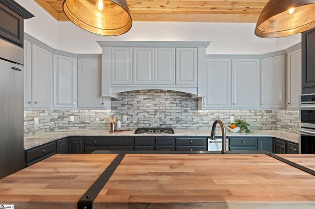 1400 Thornblade Boulevard Unit 28, Greer, SC 29650