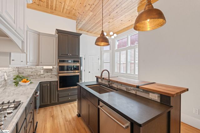 1400 Thornblade Boulevard Unit 28, Greer, SC 29650