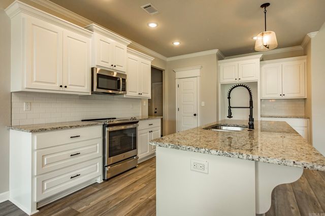 17404 Crooked Oak Drive, North Little Rock, AR 72120