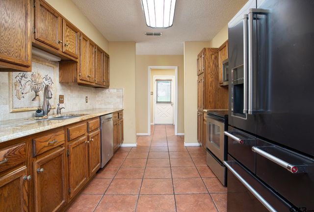 17617 Carol Cir, Flint, TX 75762