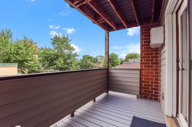 2425 E Franklin Avenue 303, Minneapolis, MN 55406