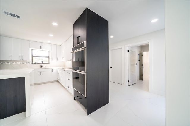 18101 NW 19th Ave, Miami Gardens, FL 33056