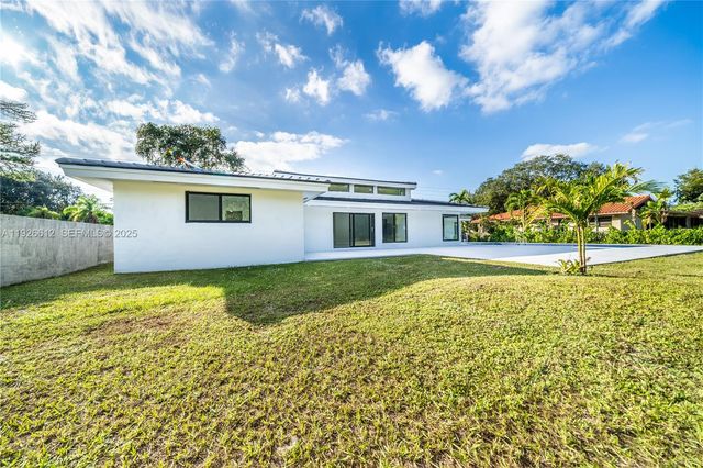 18101 NW 19th Ave, Miami Gardens, FL 33056