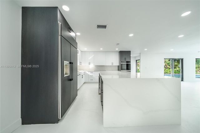 18101 NW 19th Ave, Miami Gardens, FL 33056