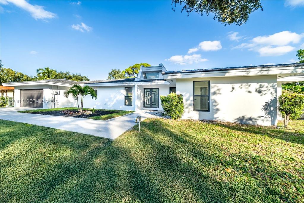 18101 NW 19th Ave, Miami Gardens, FL 33056