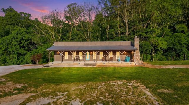 138 Cross Creek Dr, Manchester, TN 37355