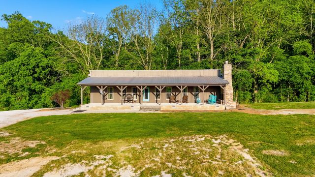 138 Cross Creek Dr, Manchester, TN 37355