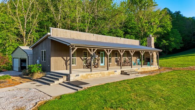138 Cross Creek Dr, Manchester, TN 37355