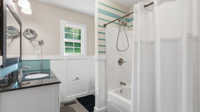 138 Cross Creek Dr, Manchester, TN 37355