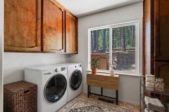 3986 Garnet Rd, Pollock Pines, CA 95726
