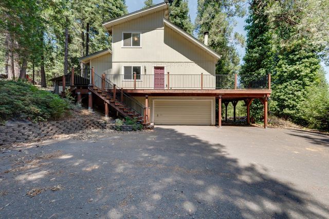 3986 Garnet Rd, Pollock Pines, CA 95726