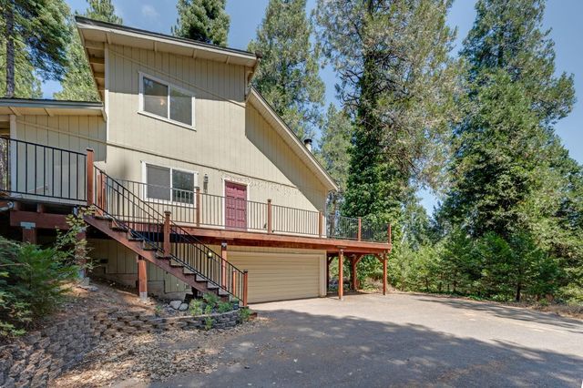 3986 Garnet Rd, Pollock Pines, CA 95726