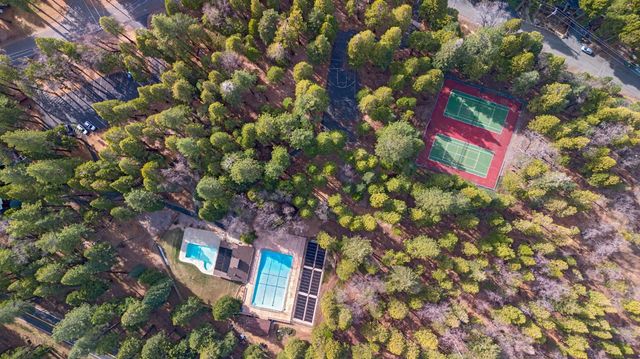 3986 Garnet Rd, Pollock Pines, CA 95726