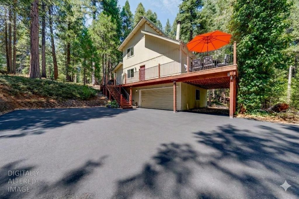 3986 Garnet Rd, Pollock Pines, CA 95726