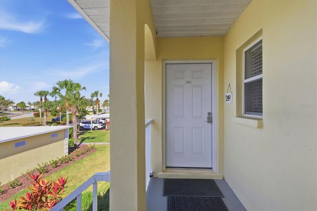 414 CERROMAR CIRCLE S 249, Venice, FL 34293