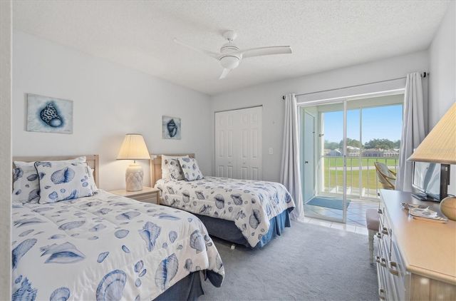 414 CERROMAR CIRCLE S 249, Venice, FL 34293