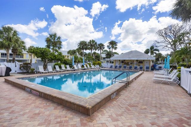 414 CERROMAR CIRCLE S 249, Venice, FL 34293
