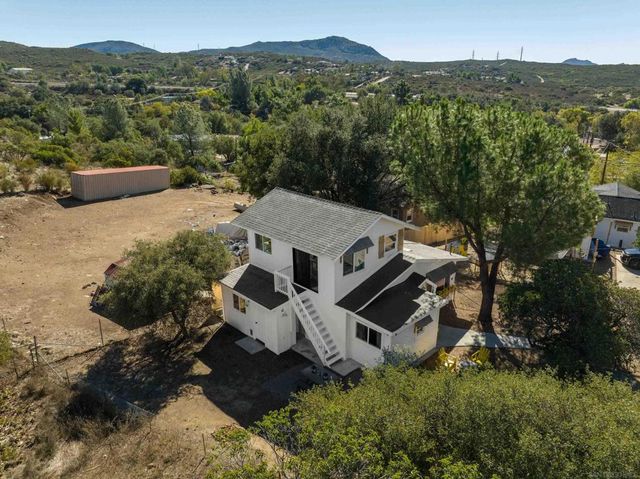 80 Willowside Ter, Alpine, CA 91901