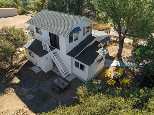 80 Willowside Ter, Alpine, CA 91901