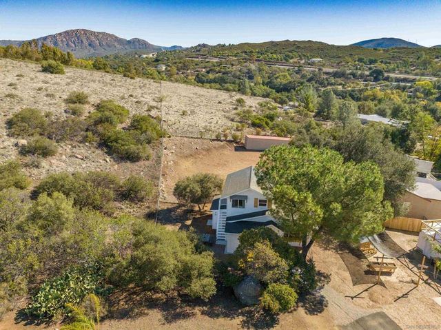 80 Willowside Ter, Alpine, CA 91901