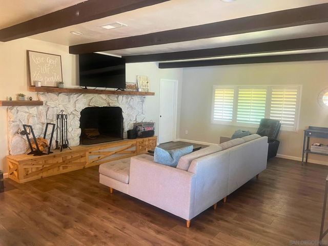 80 Willowside Ter, Alpine, CA 91901
