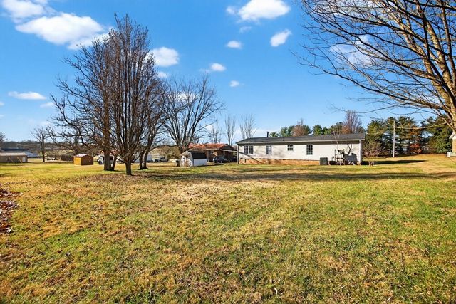 308 Allens Chapel Rd, Smithville, TN 37166