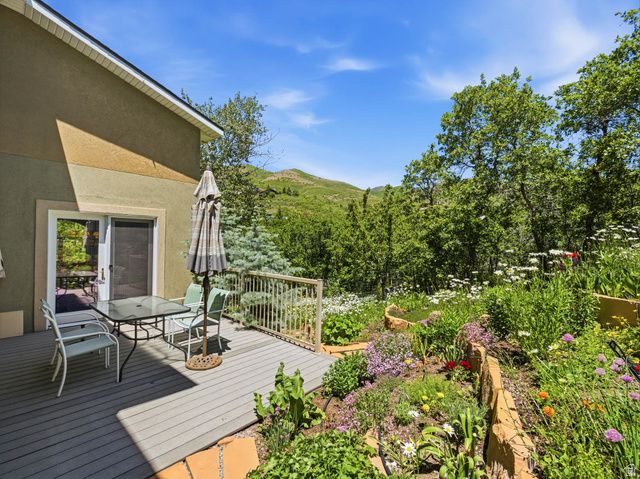 5808 E PIONEER FORK RD, Emigration Canyon, UT 84108