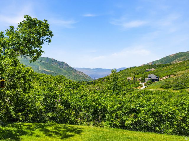 5808 E PIONEER FORK RD, Emigration Canyon, UT 84108