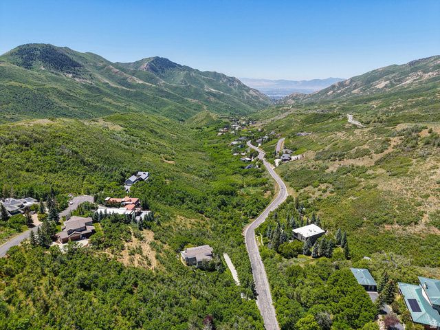 5808 E PIONEER FORK RD, Emigration Canyon, UT 84108