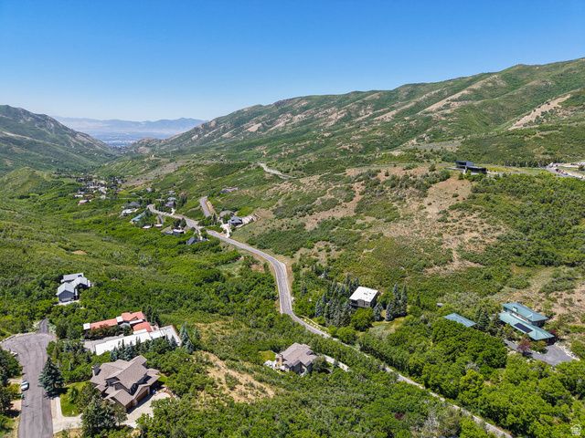 5808 E PIONEER FORK RD, Emigration Canyon, UT 84108