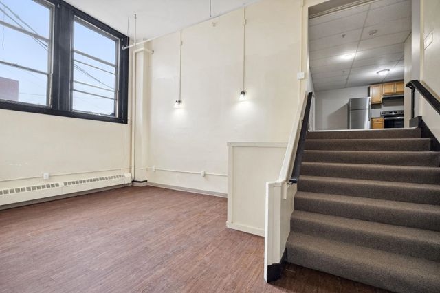 1 Pleasant Street, Claremont, NH 03743