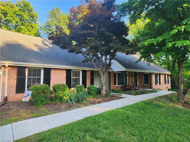 101 S 8th Avenue, Mayodan, NC 27027
