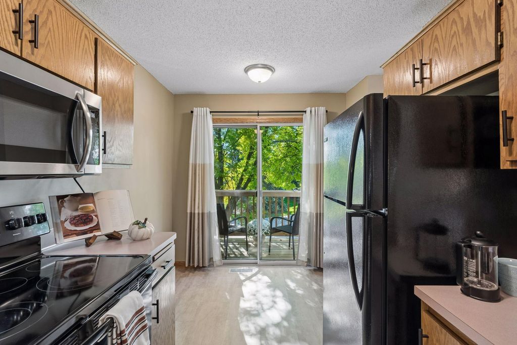7638 13th Street N, Oakdale, MN 55128 — photo 4