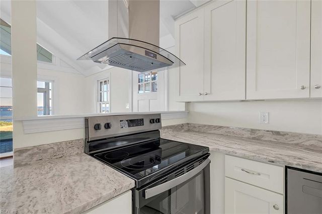 222 Nelson RD, Yorktown, VA 23690